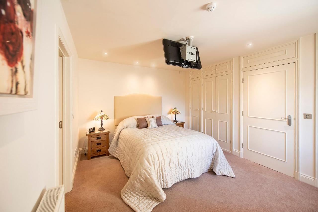 Oberon River View Apartment Bourton-on-the-Water Eksteriør billede